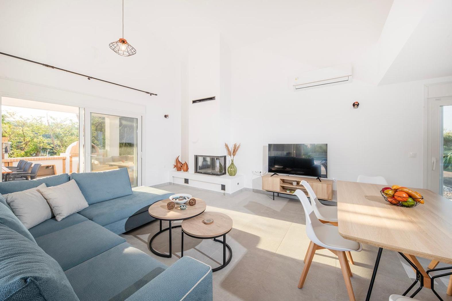 Villa Ami, Roda, Corfu: 10 Guests, Heated Pool, Private Mini Golf, Pool Table & More!! Экстерьер фото