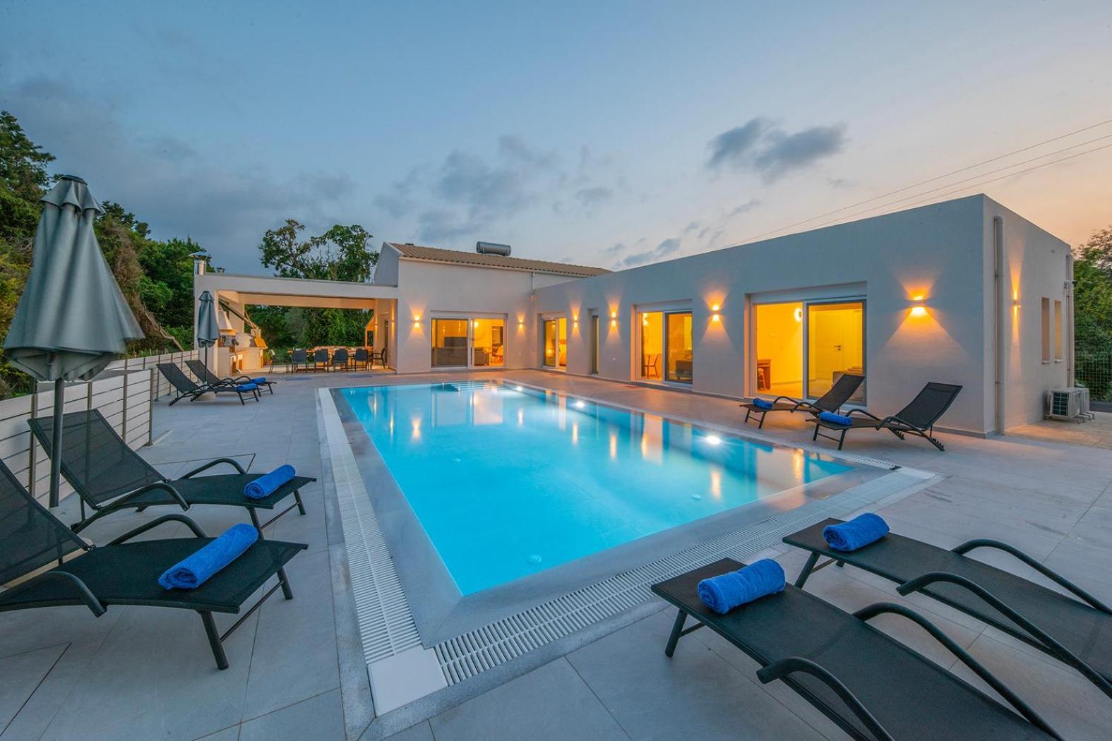Villa Ami, Roda, Corfu: 10 Guests, Heated Pool, Private Mini Golf, Pool Table & More!! Экстерьер фото