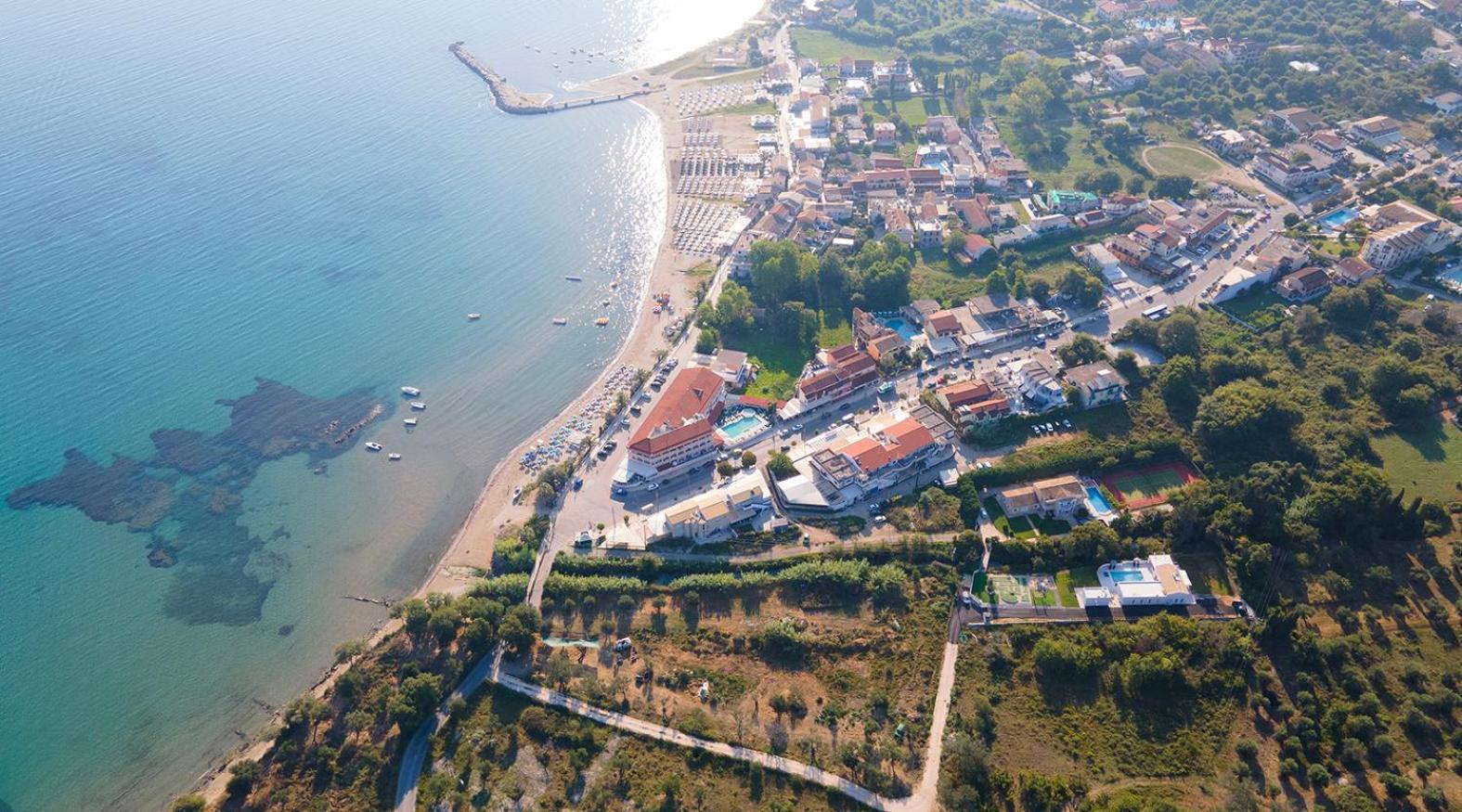 Villa Ami, Roda, Corfu: 10 Guests, Heated Pool, Private Mini Golf, Pool Table & More!! Экстерьер фото